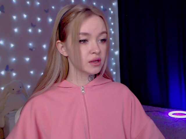 NaughtyMable's BongaCams show and profile