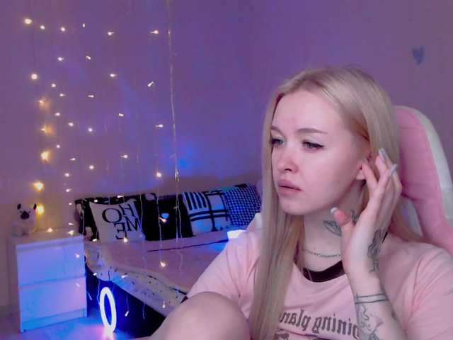 NaughtyMable's BongaCams show and profile