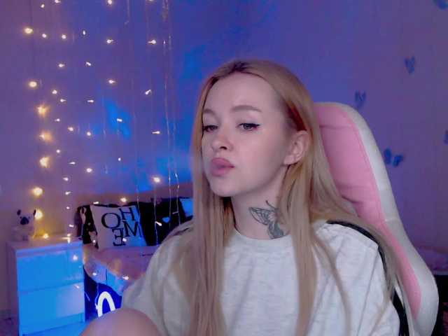 NaughtyMable's BongaCams show and profile