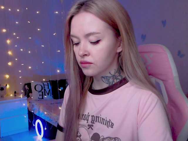 NaughtyMable's BongaCams show and profile