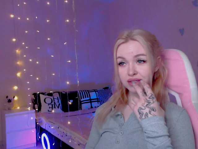 NaughtyMable's BongaCams show and profile