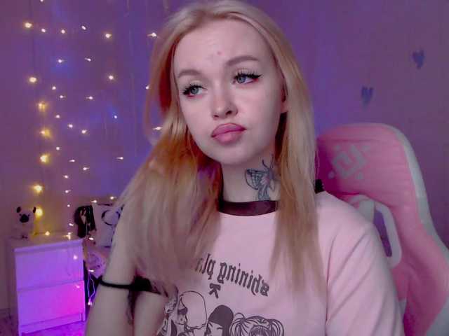 NaughtyMable's BongaCams show and profile