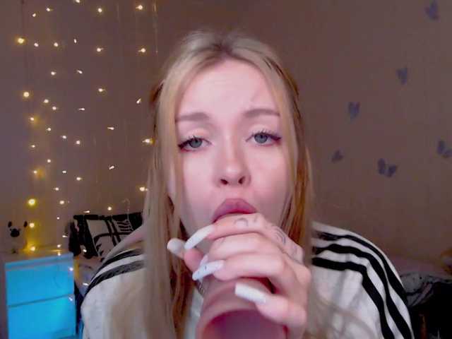 NaughtyMable's BongaCams show and profile