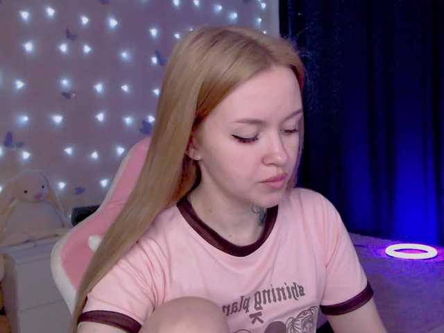 NaughtyMable's BongaCams show and profile