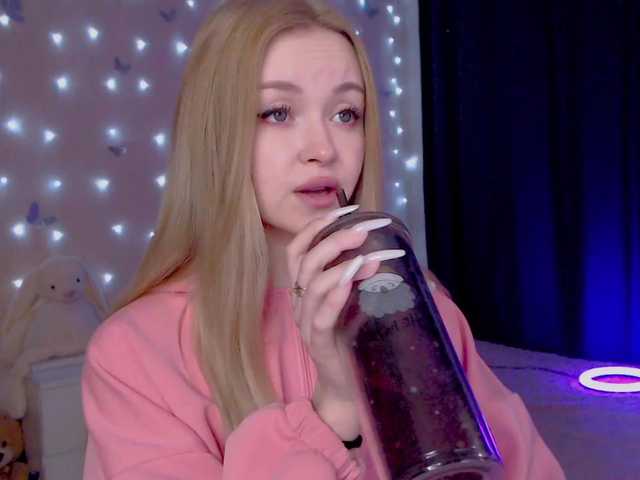 NaughtyMable's BongaCams show and profile