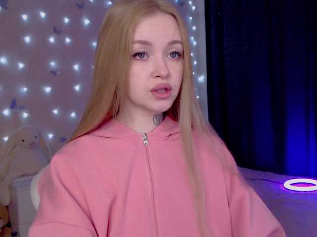 NaughtyMable's BongaCams show and profile