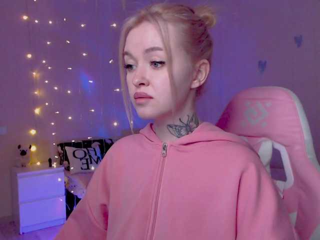 NaughtyMable's BongaCams show and profile