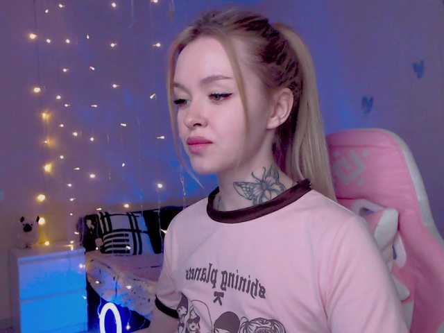 NaughtyMable's BongaCams show and profile