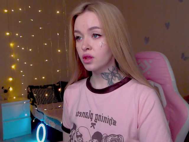 NaughtyMable's BongaCams show and profile