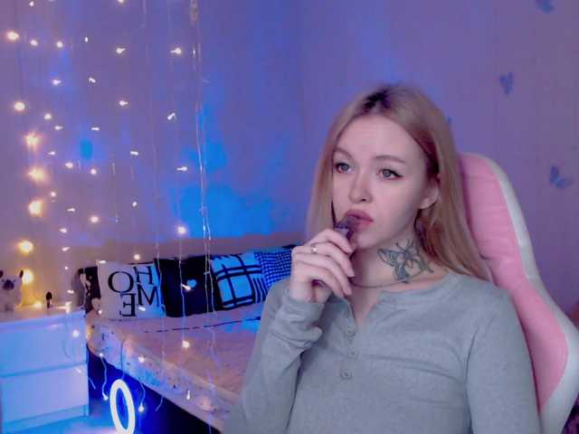 NaughtyMable's BongaCams show and profile