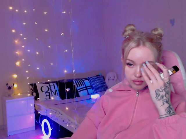 NaughtyMable's BongaCams show and profile