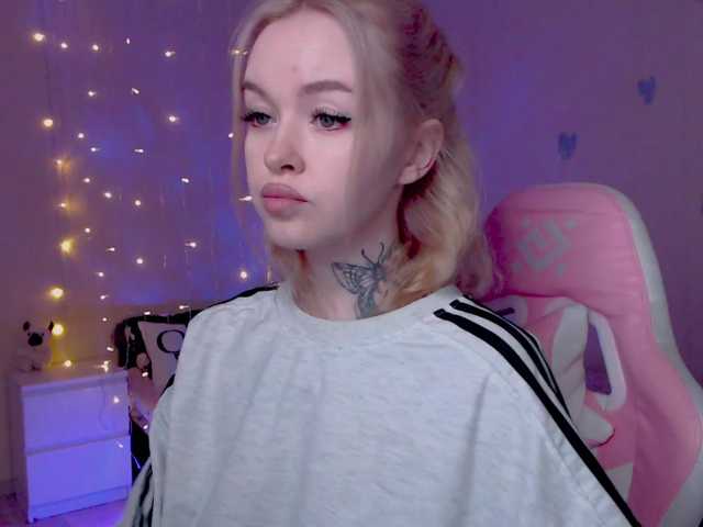 NaughtyMable's BongaCams show and profile