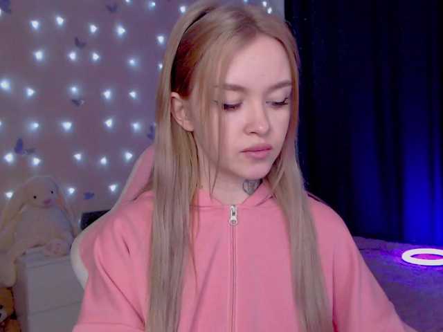 NaughtyMable's BongaCams show and profile