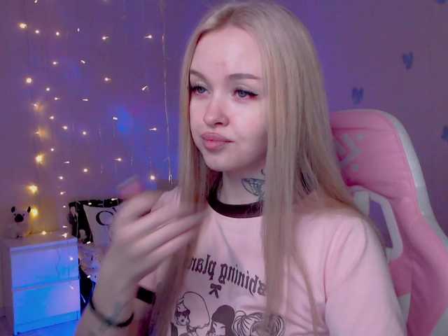 NaughtyMable's BongaCams show and profile