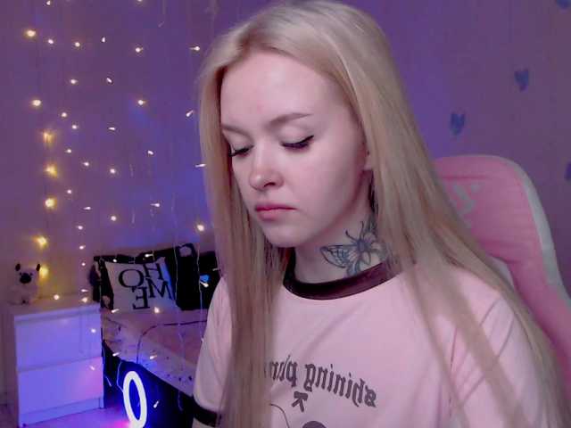 NaughtyMable's BongaCams show and profile