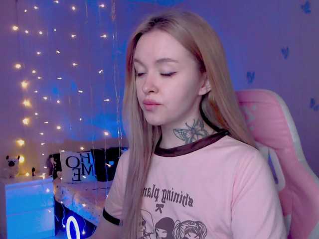 NaughtyMable's BongaCams show and profile