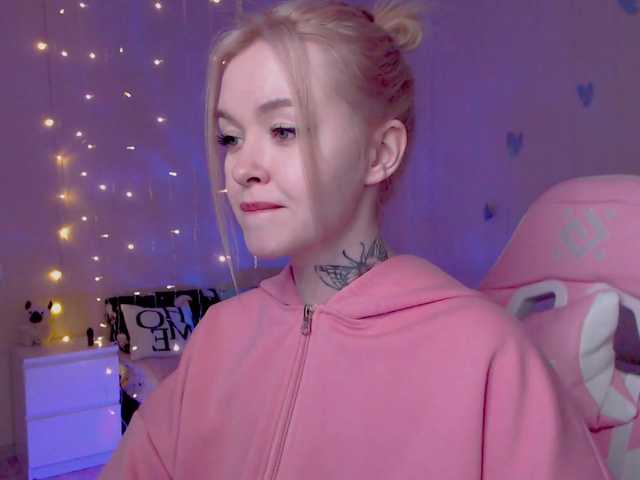 NaughtyMable's BongaCams show and profile