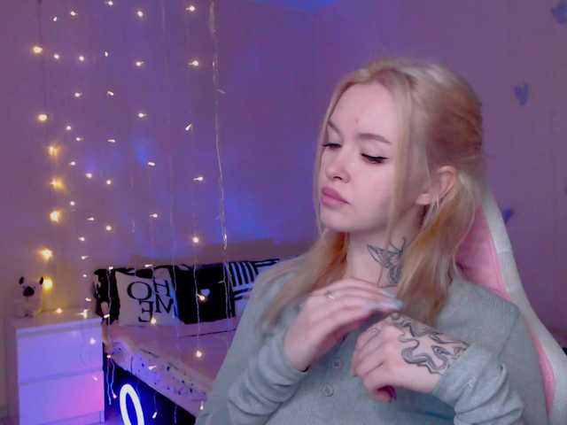 NaughtyMable's BongaCams show and profile