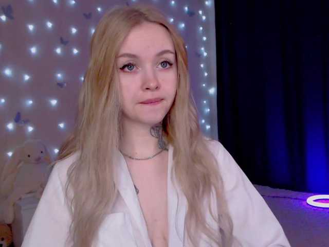 NaughtyMable's BongaCams show and profile