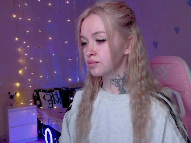 NaughtyMable's BongaCams show and profile