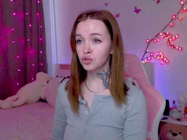 NaughtyMable's webcam live show