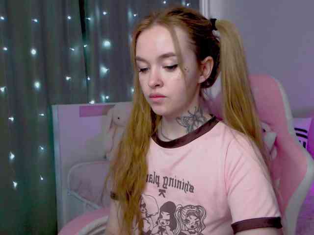 NaughtyMable webcam