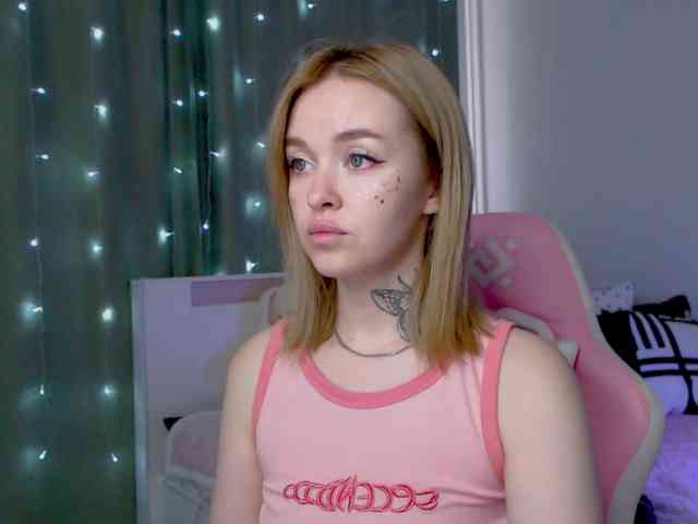 NaughtyMable webcam