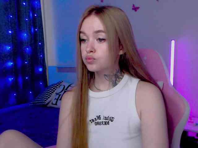 NaughtyMable webcam