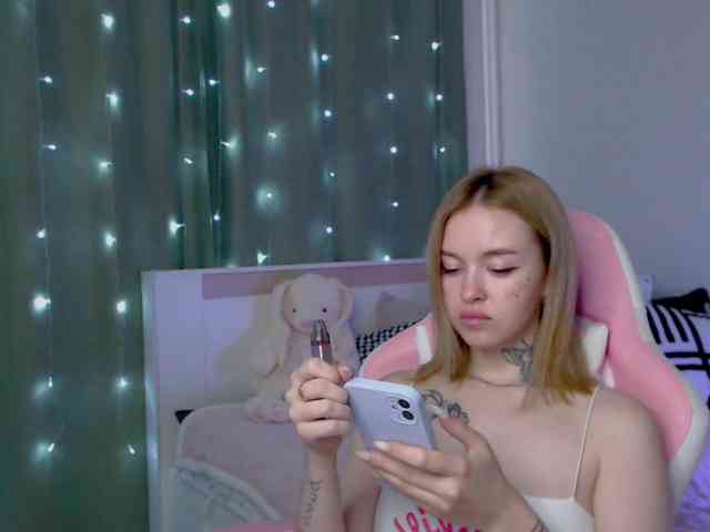 NaughtyMable webcam