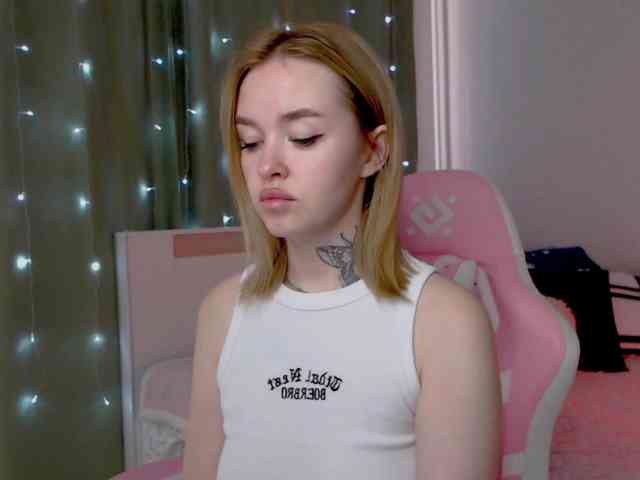 NaughtyMable webcam