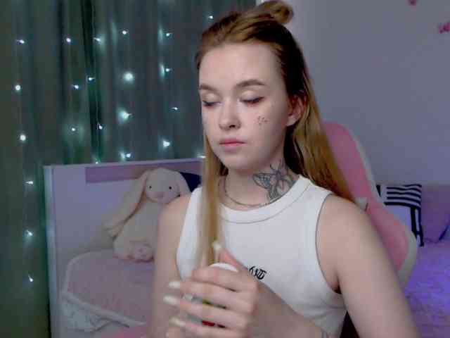 NaughtyMable webcam