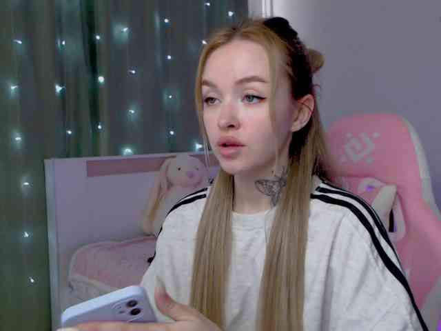 NaughtyMable webcam