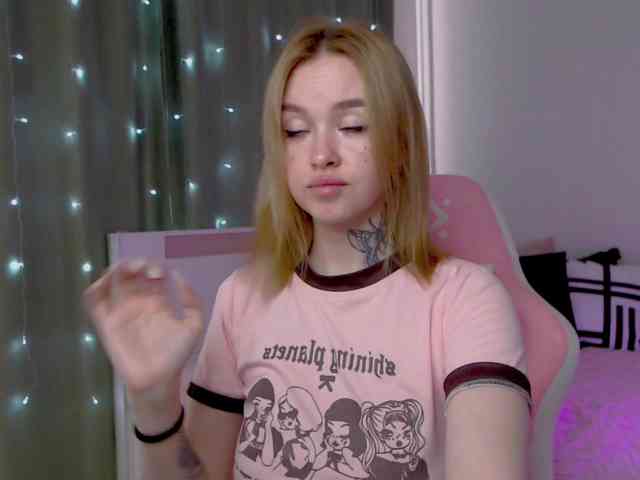 NaughtyMable webcam