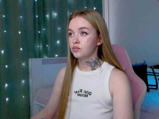 NaughtyMable webcam