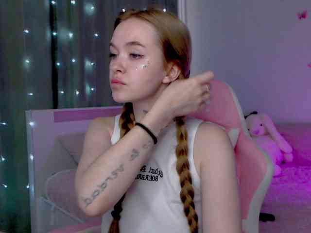 NaughtyMable webcam