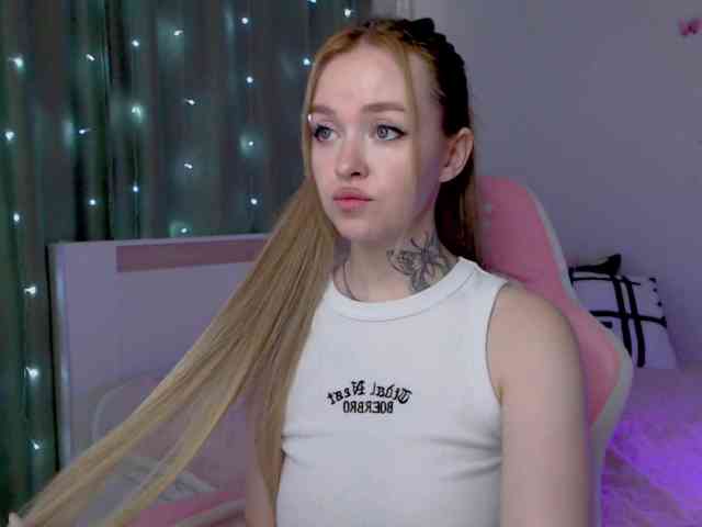 NaughtyMable webcam