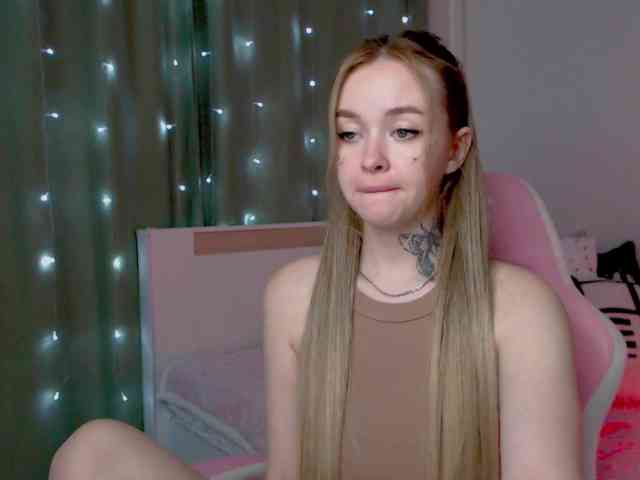 NaughtyMable webcam