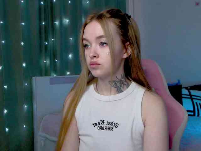 NaughtyMable webcam