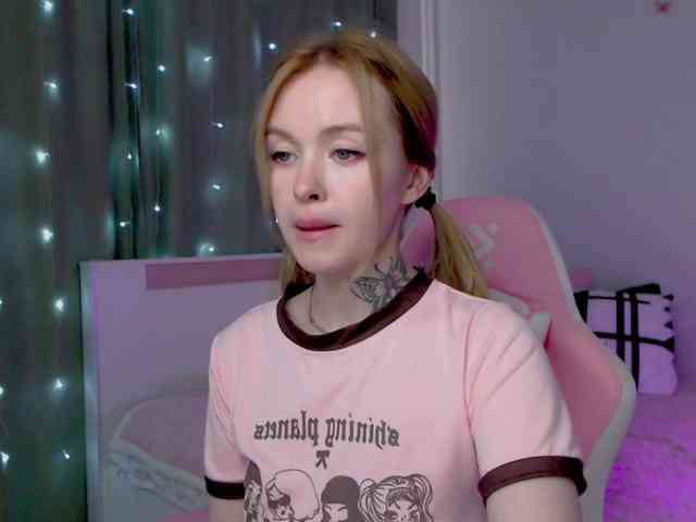 NaughtyMable webcam