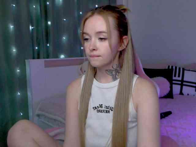NaughtyMable webcam