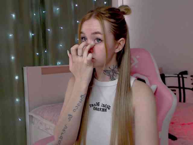 NaughtyMable webcam