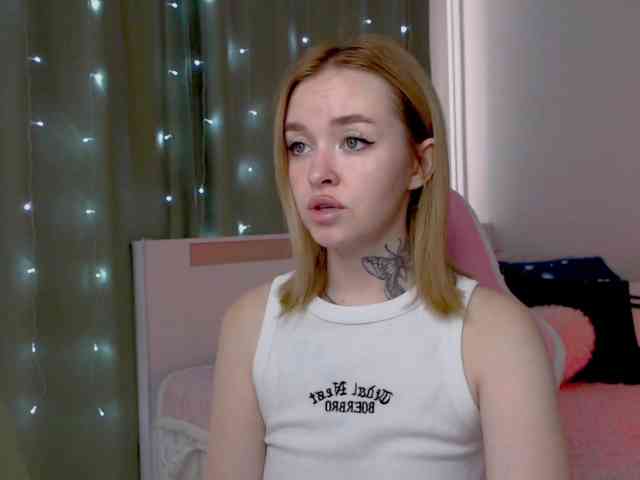 NaughtyMable webcam