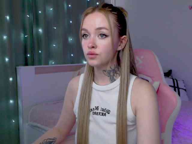 NaughtyMable webcam