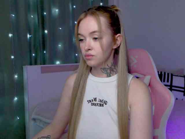 NaughtyMable webcam