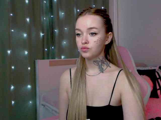 NaughtyMable webcam