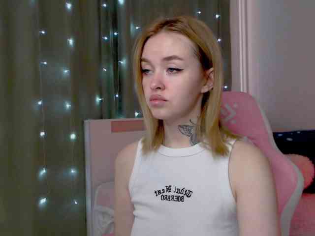 NaughtyMable webcam