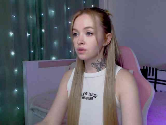 NaughtyMable webcam