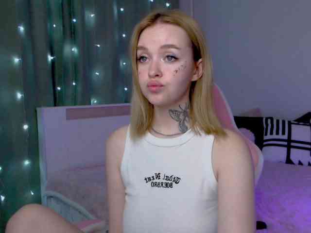 NaughtyMable webcam