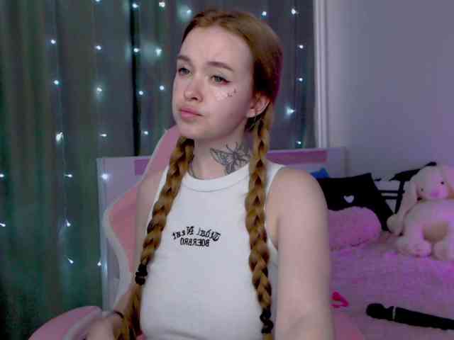 NaughtyMable webcam