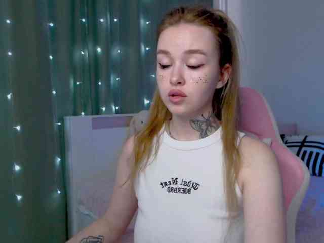 NaughtyMable webcam